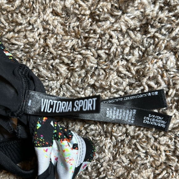 Victoria’s Secret sports bra - Picture 3 of 3